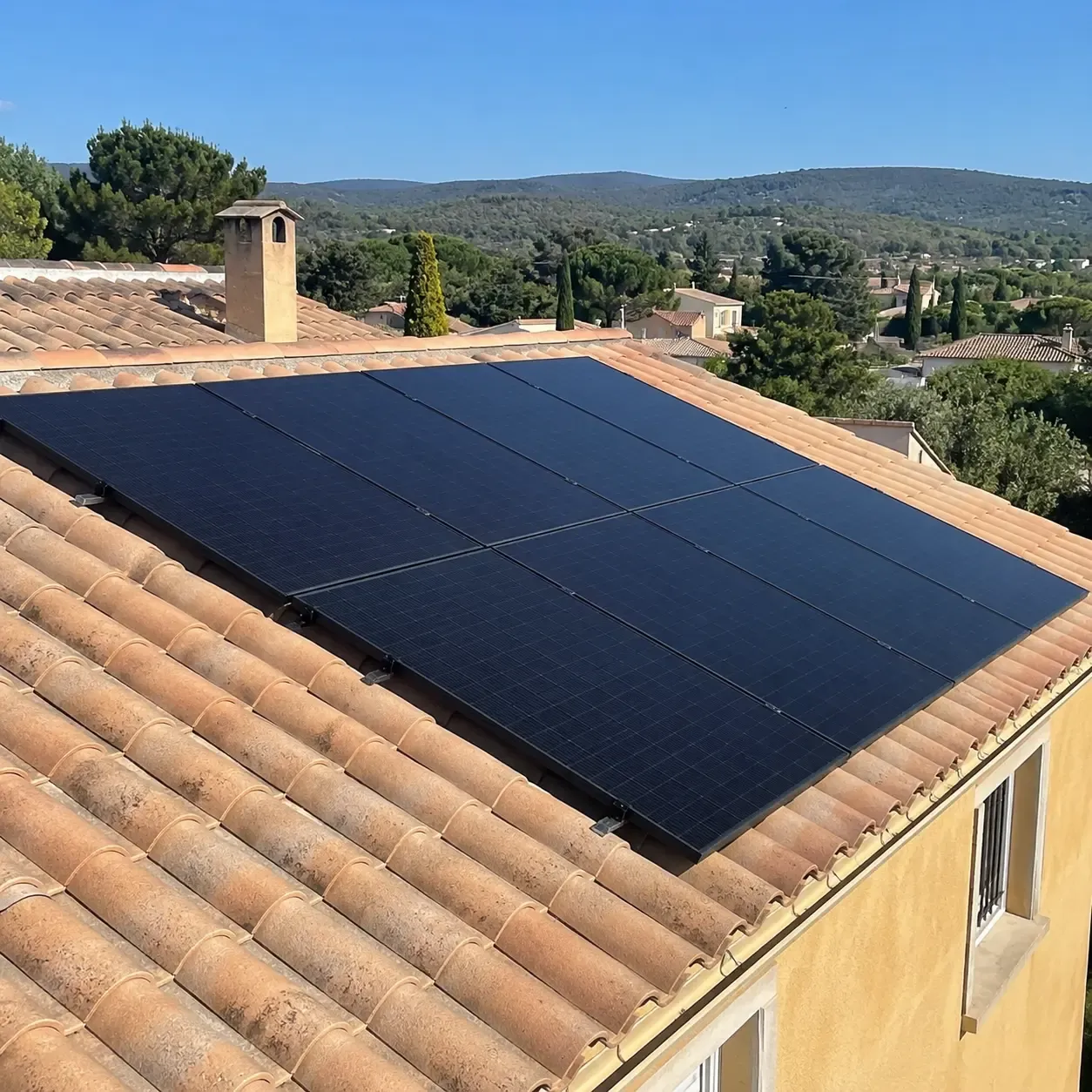 Image panneaux solaires photovoltaiques 3 panneaux photovoltaiques 84