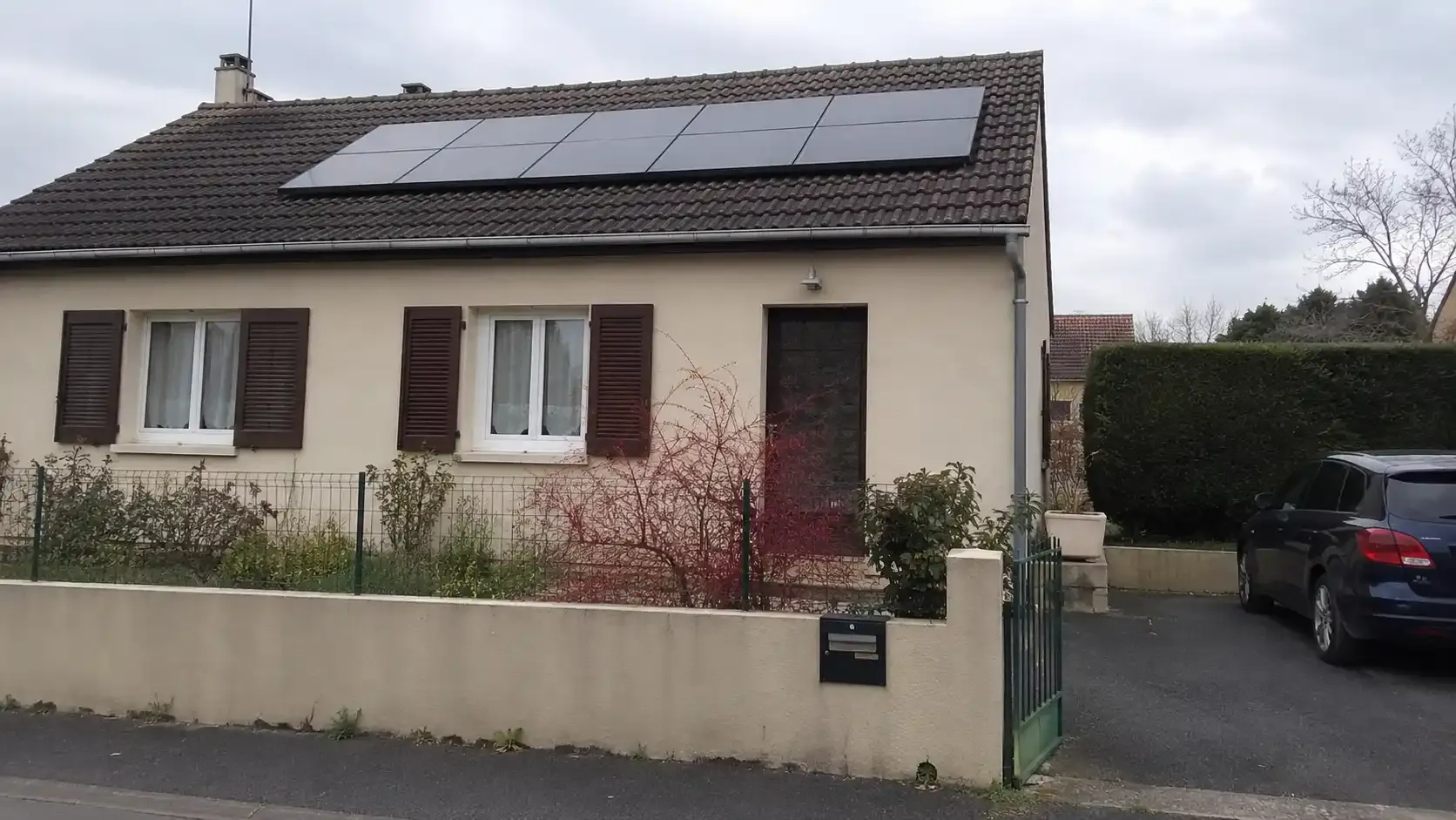 Image panneaux solaires photovoltaiques 7 panneaux photovoltaiques 84